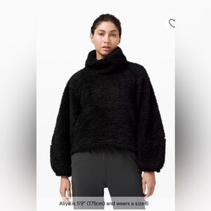 lululemon Warm Restore Sherpa Pullover size 6